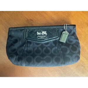 Coach Black Signature Jacquard Wristlet Pouch Purple Lining Patent Trim 43431